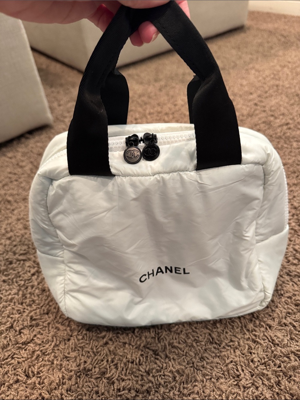 CHANEL White Quilted Nylon Cosmetic Case with Black Handles - Picture 2 of 8